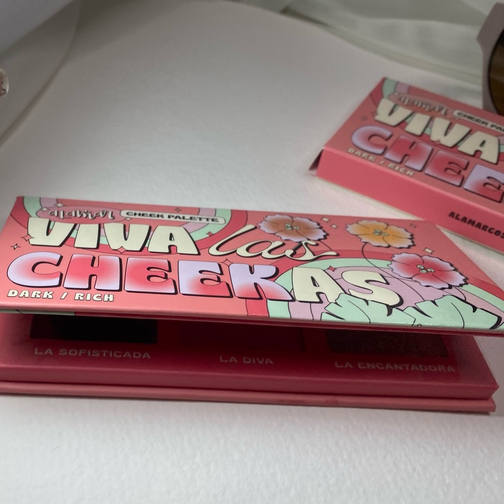 Alamar Viva Las Cheekas- cheek palette